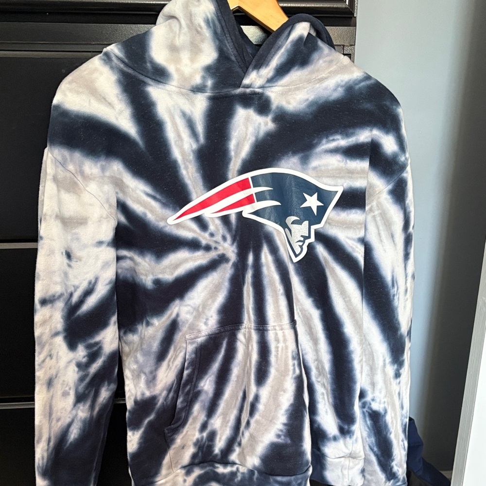 New England Patriots Tie-Dye Hoodie by outer stuff boys xl